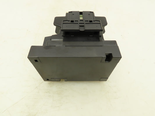 Fuji SC-2SN/SE (50) Magnetic Contactor 25A 3 Pole 600V 3PH 200-250V Coil