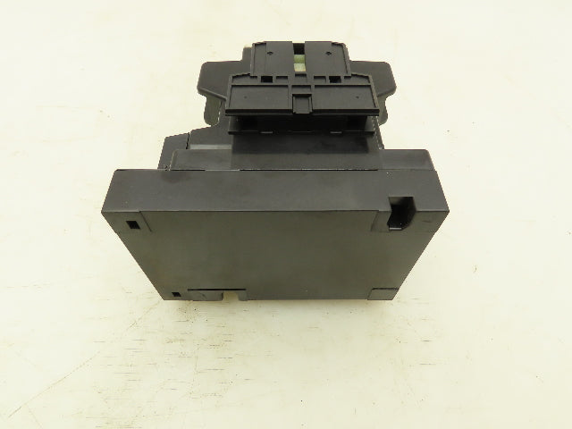 Fuji SC-2SN/SE (50) Magnetic Contactor 25A 3 Pole 600V 3PH 200-250V Coil