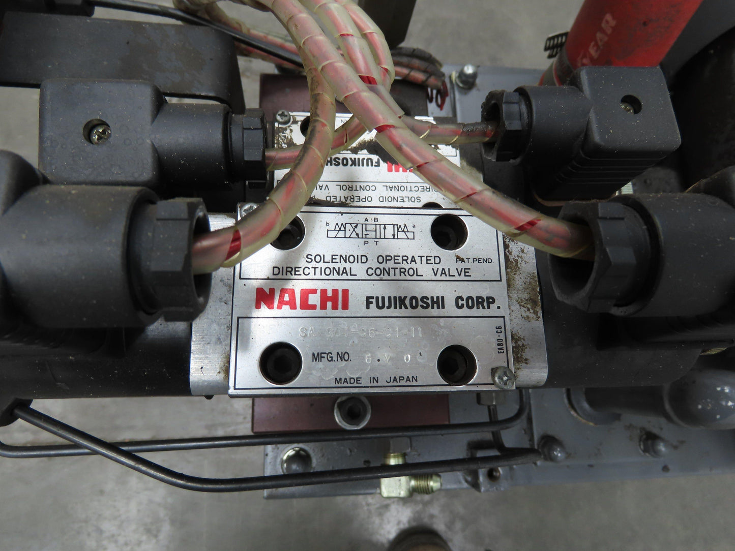 Nachi VDS-0B-1A2-10 Hydraulic Power Unit 3.94 GPM 507 PSI Variable Vane 220V 3Ph