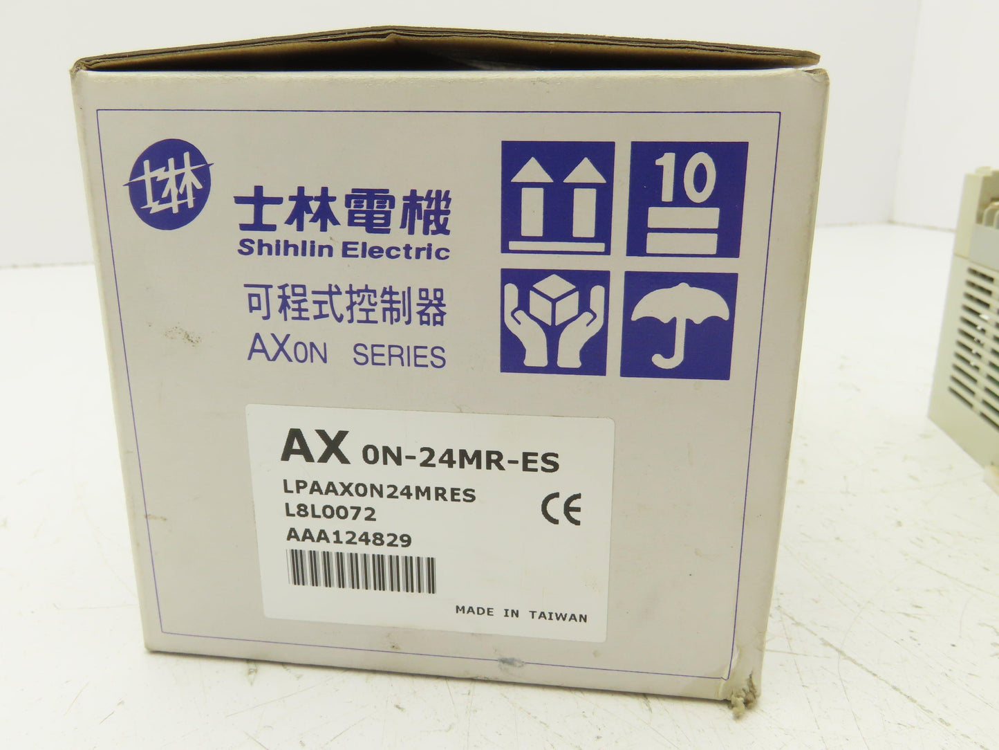 Shihlin AXON-24MR-ES Programmable Logic Controller 100-240VAC 2A 50/60HZ