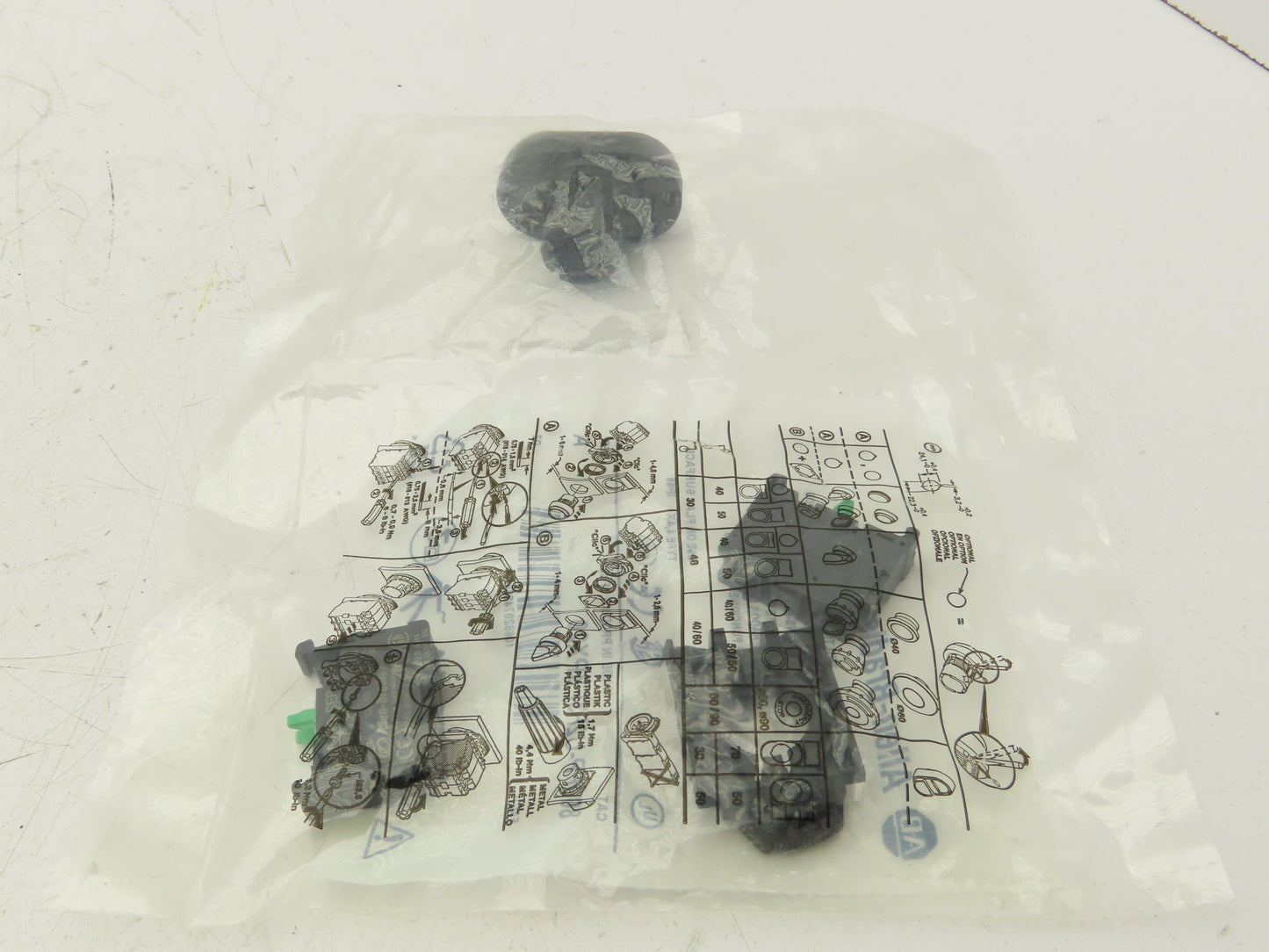 Allen-Bradley 800FPU2F3F3PX20 Multi Operator Flush Push Button 2 Position Ser.A