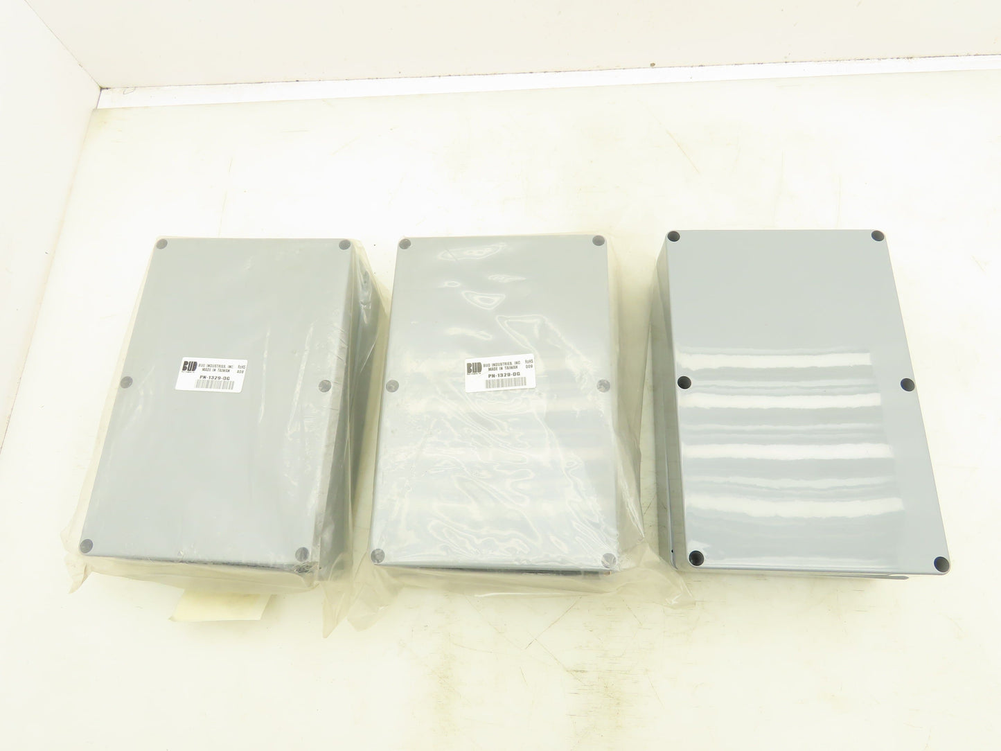 Bud Industries PN-1329-DG Plastic Electrical Enclosure Box 8.75x5.75x3" Lot of 3