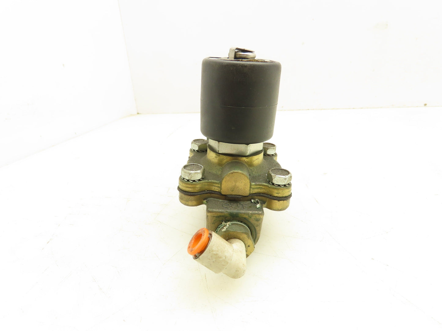 Parker 06F23C2140ACF4C01 Brass Solenoid Valve 2-Way Normally Closed 3/8" NPT 24V