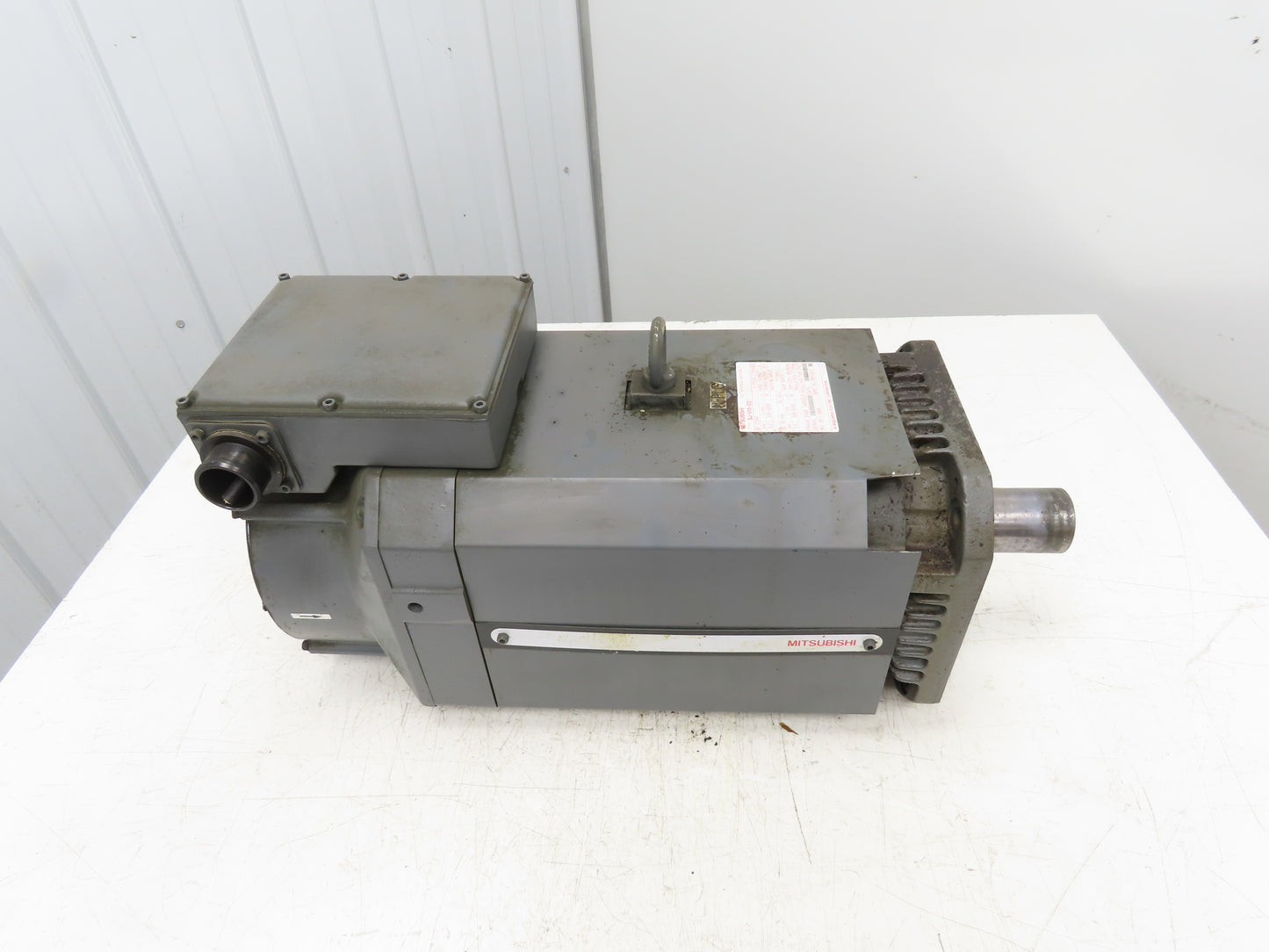 Mitsubishi SJ-V15-02 AC Spindle Servo Motor 5.5kw B160F Flange Mount 	6000 RPM