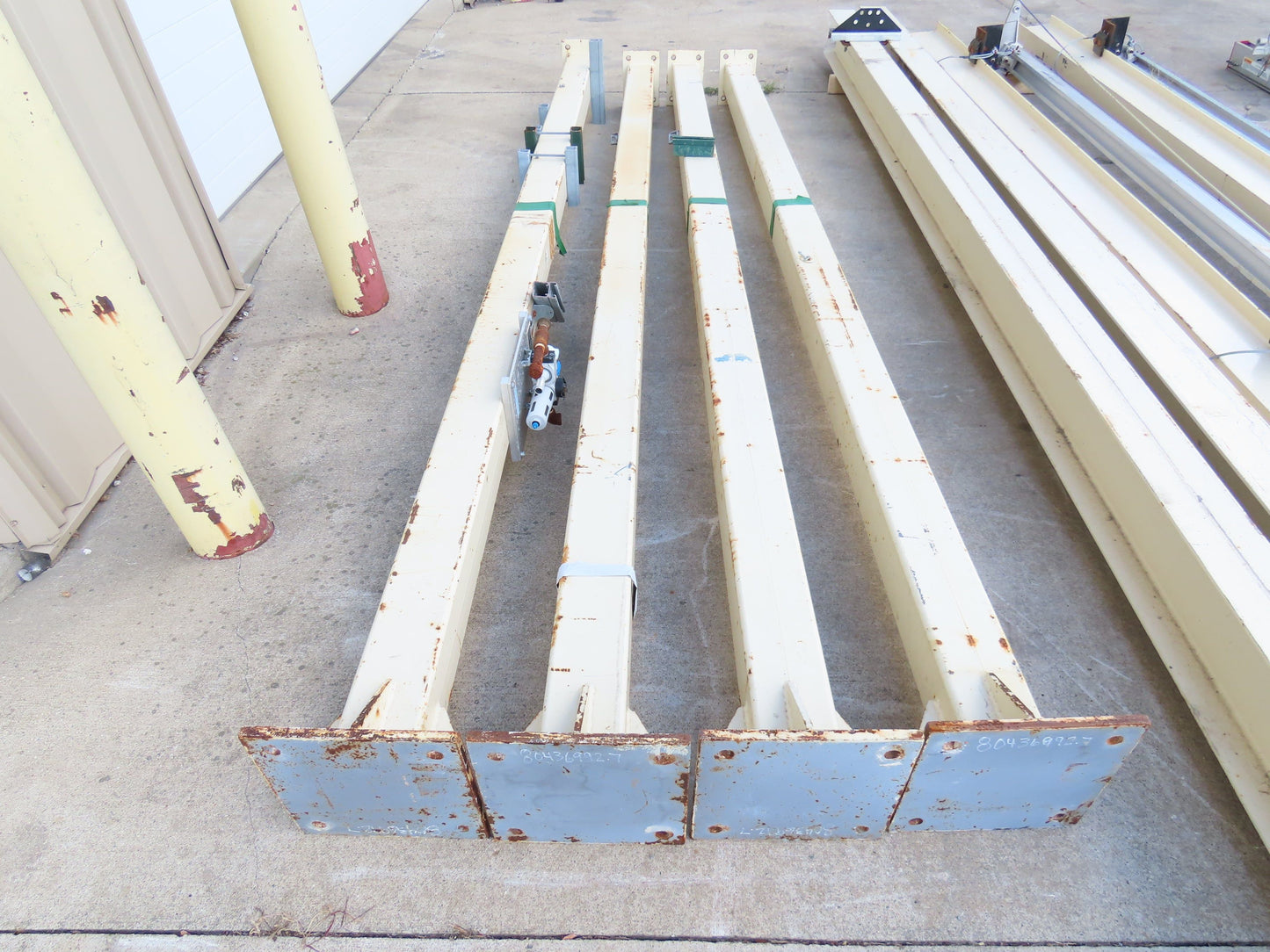 Unified 500 Lb Freestanding Bridge Crane Workstation 14' 9" Span 19' Runway