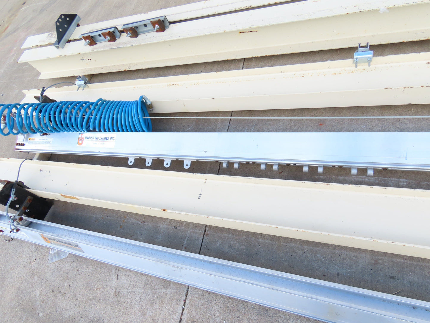 Unified 500 Lb Freestanding Bridge Crane Workstation 14' 9" Span 19' Runway