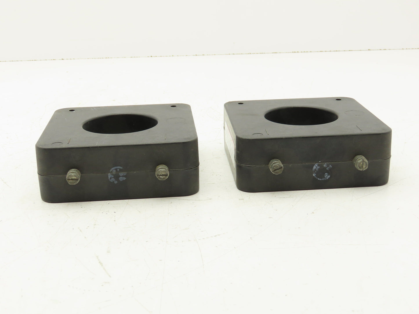Square D 74R-151-001 Current Transformer 150:1 Ratio 600V 50-400Hz Lot of 2