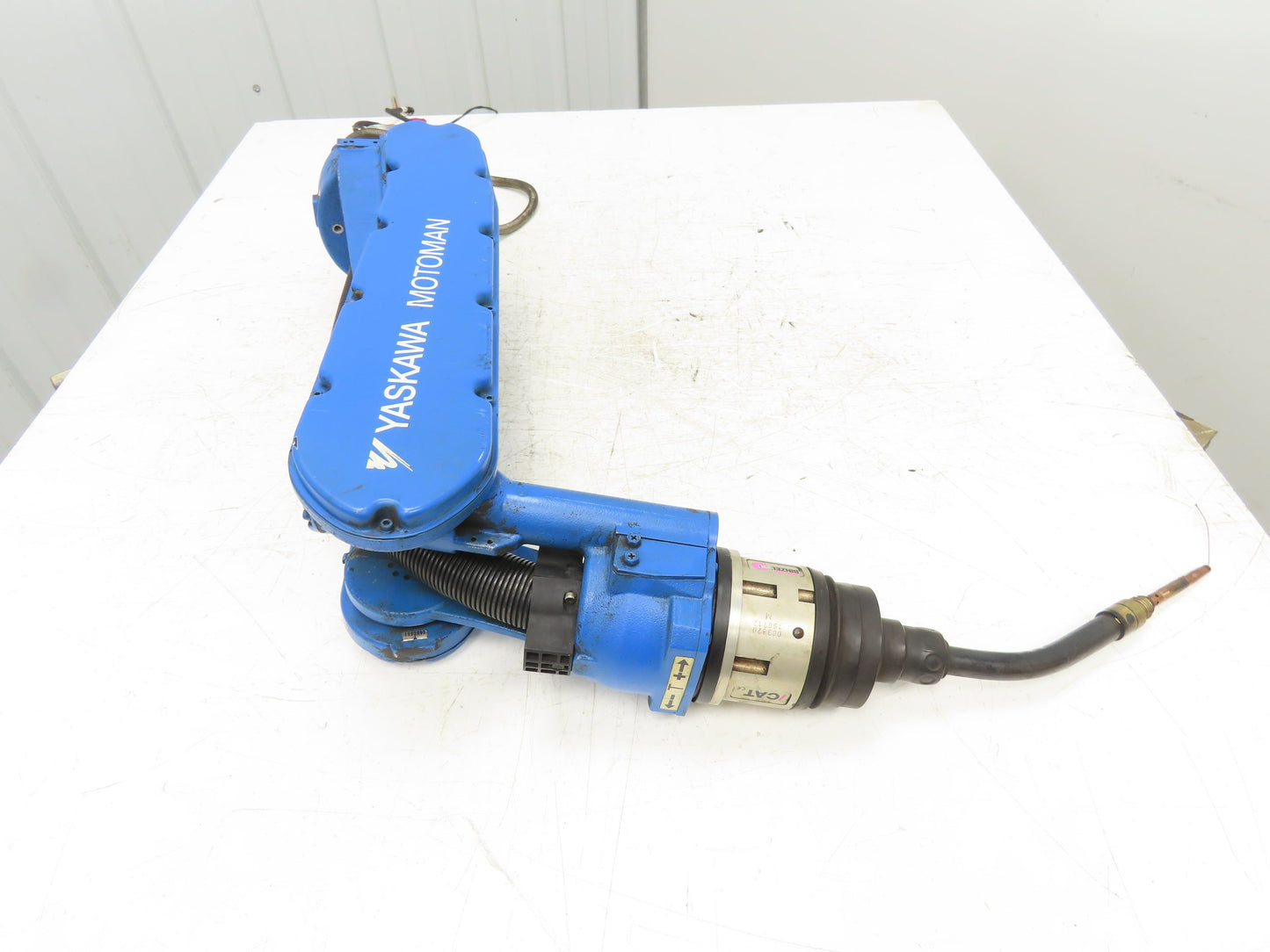 Yaskawa YR-MA01400-A00 Motoman Wrist Unit DX100 Abicor Binzel Welding Head