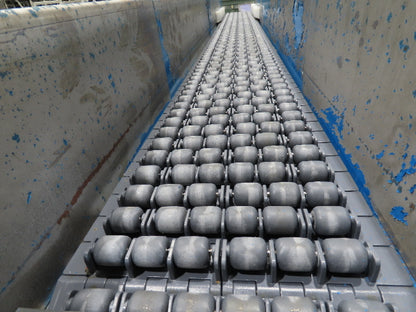 New London Engineering 8"x 7' Plastic Roller Belt Accumulating Conveyor 30FPM