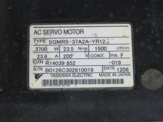 Yaskawa SGMRS-37A2A-YR12 AC Servo Motor 3700W 23.5Nm 1500 RPM Encoder