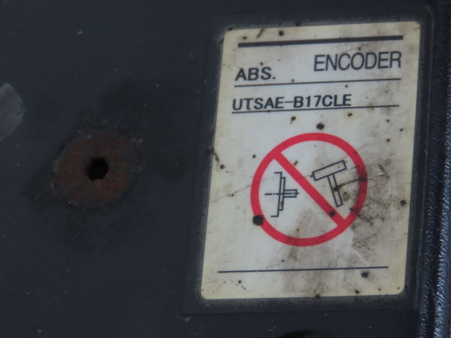 Yaskawa SGMRS-37A2A-YR12 AC Servo Motor 3700W 23.5Nm 1500 RPM Encoder