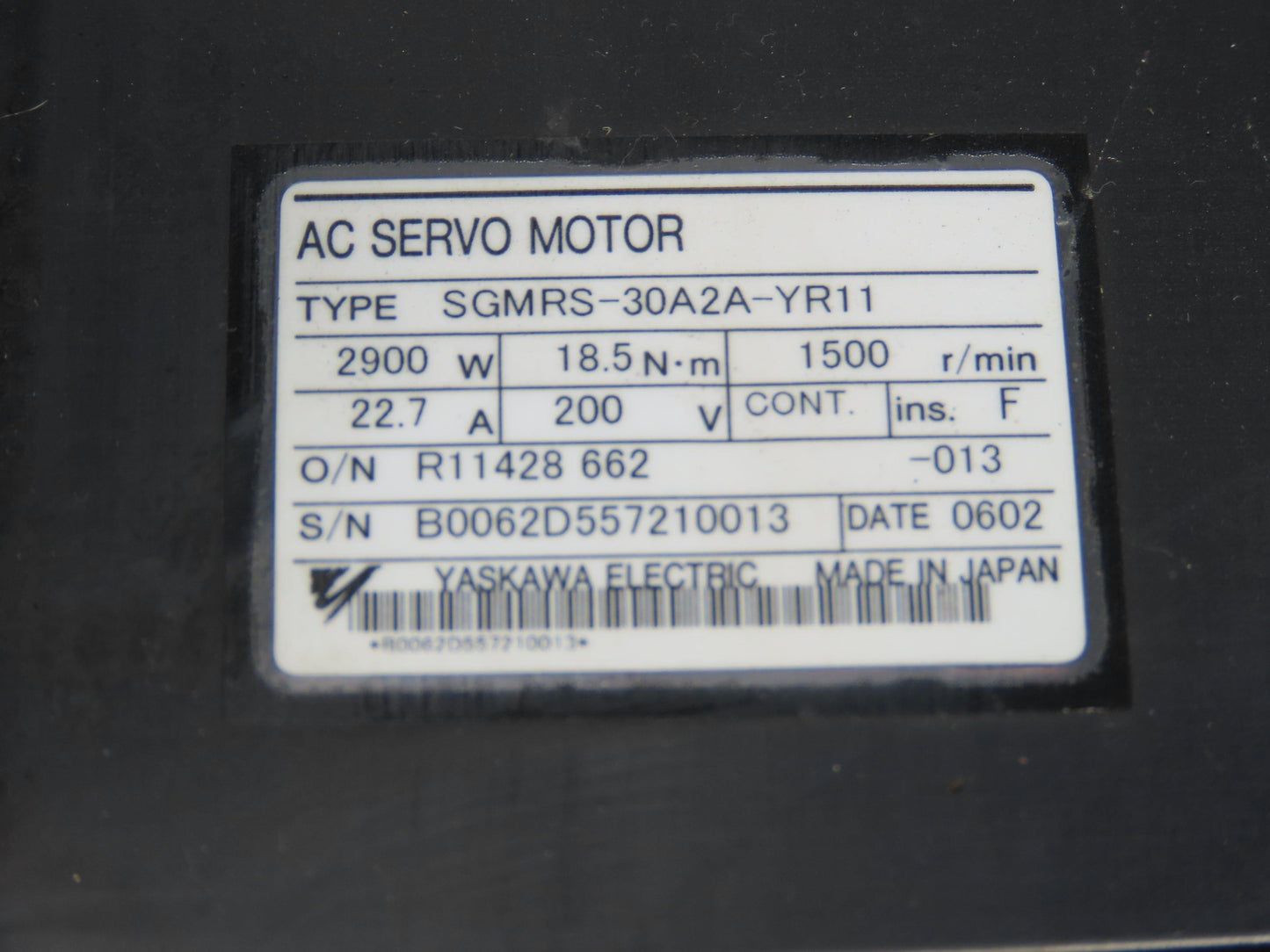 Yaskawa SMGRS-30A2A-YR11 AC Servo Motor 2900W 18.5Nm 1500RPM Encoder