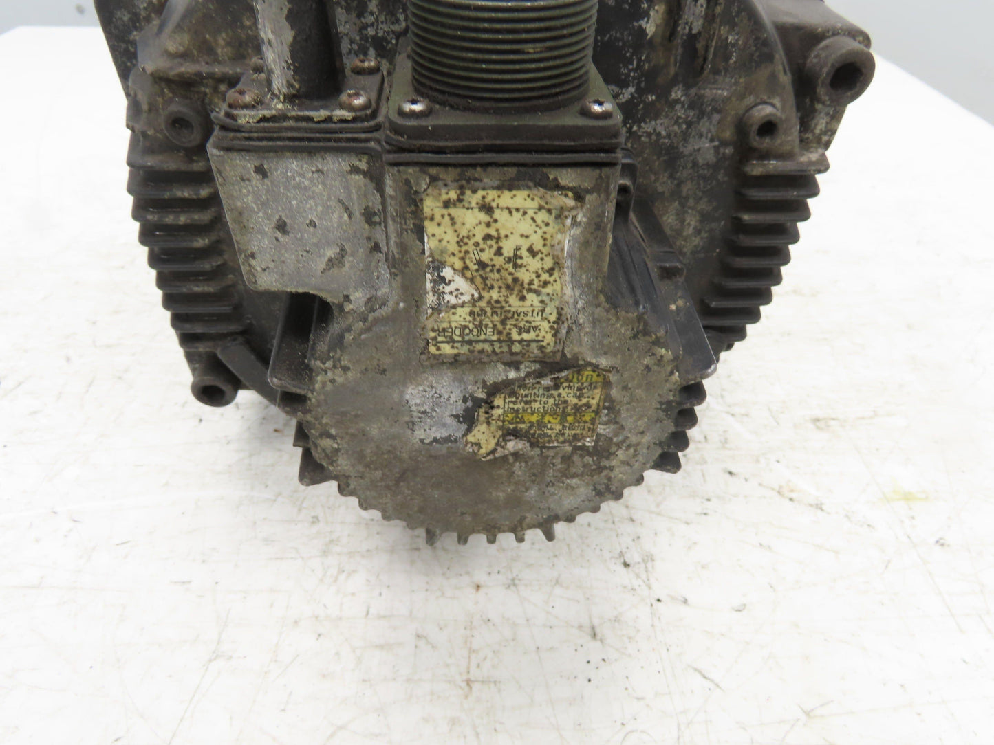 Yaskawa SGMDH-45A2B-YR14 AC Servo Motor 4500W 28.4Nm 1500 RPM