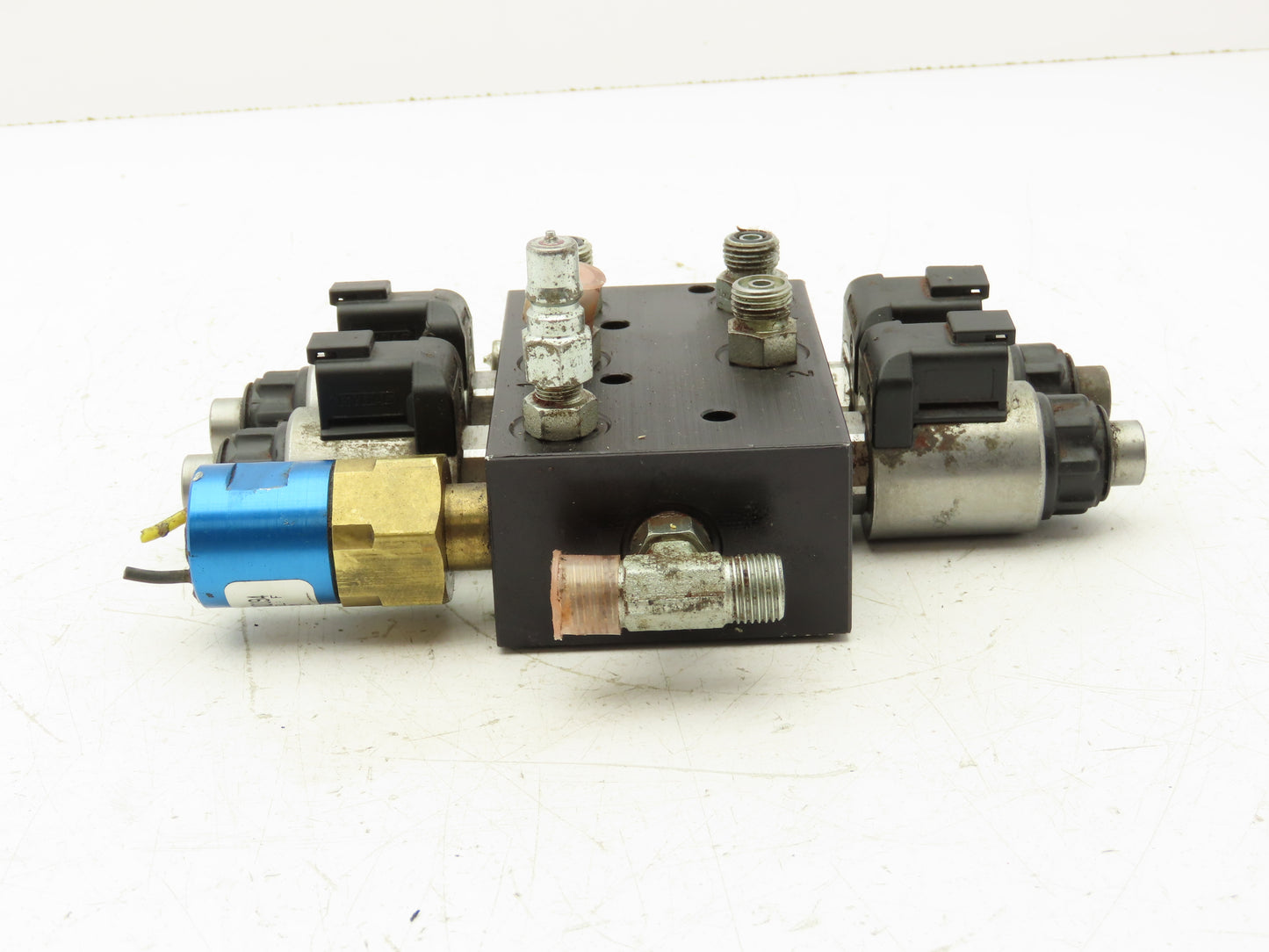Lippert 12V 4-Point Flow Divider Manifold for RV Leveling Hydraulic Power Unit