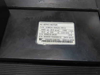 Yaskawa SGMGH-44A2A-YR14 AC Servo Motor 4400W 28.4Nm 1500 RPM Encoder