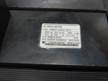 Yaskawa SGMGH-44A2A-YR14 AC Servo Motor 4400W 28.4Nm 1500 RPM Encoder