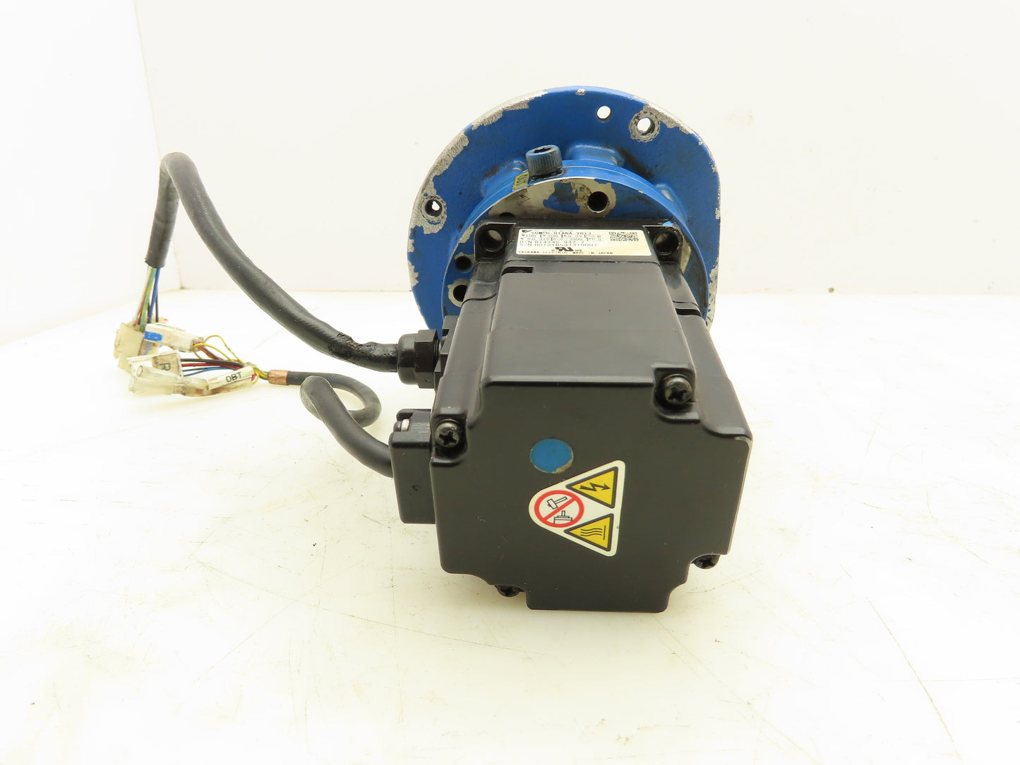 Yaskawa SGMPH-01ANA-YR13 AC Servo Motor W/Motoman MA1400 Tooth Gear