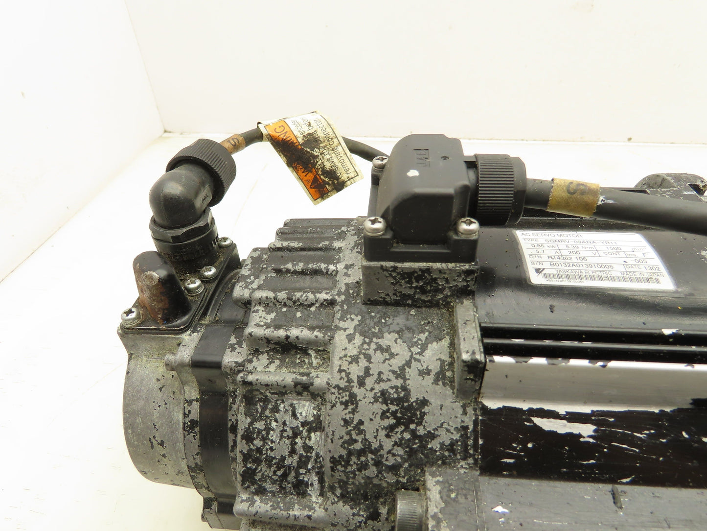 Yaskawa SGMRV-09ANA-YR11 AC Servo Motor 0.85kw 5.39Nm 1500 RPM Encoder