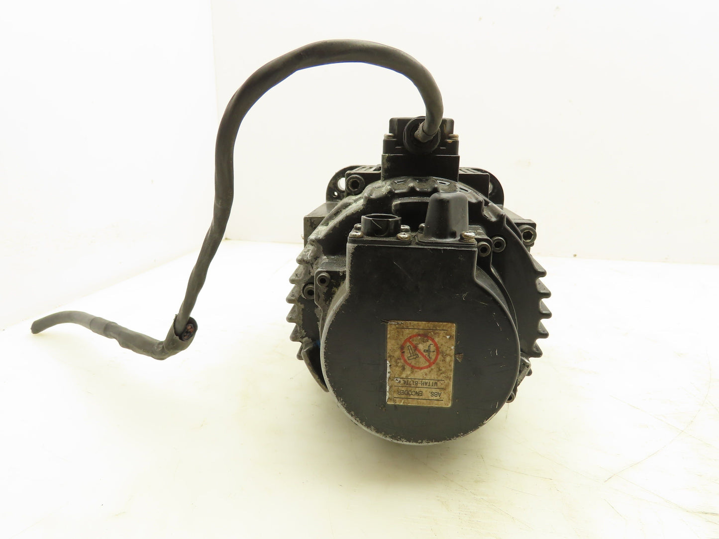 Yaskawa SGMRV-09ANA-YR11 AC Servo Motor 0.85kw 5.39Nm 1500 RPM Encoder