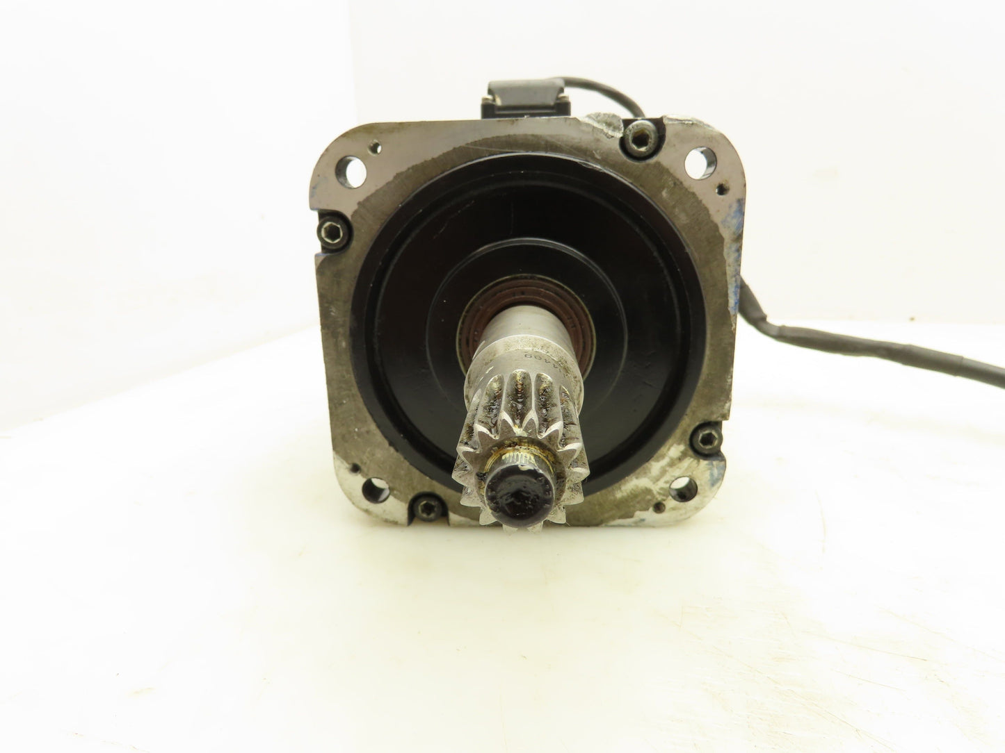 Yaskawa SGMRV-09ANA-YR11 AC Servo Motor 0.85kw 5.39Nm 1500 RPM Encoder