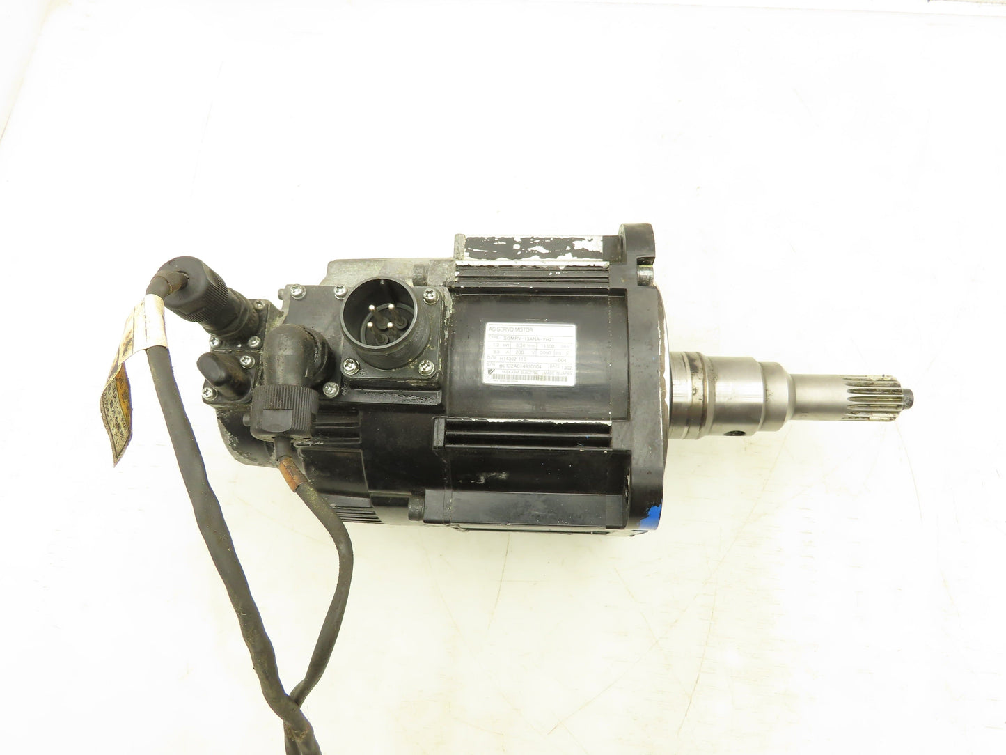 Yaskawa SGMRV-13ANA-YR21 AC Servo Motor 1.3kw 8.34Nm 1500 RPM Encoder