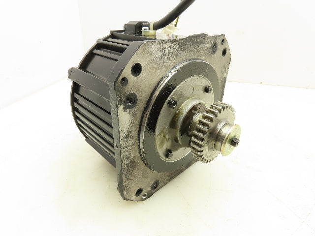 Yaskawa SGMRS-06A2B-YR12 AC Servo Motor 550W 2.63Nm 2000 RPM Encoder