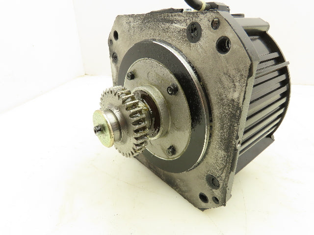 Yaskawa SGMRS-06A2B-YR12 AC Servo Motor 550W 2.63Nm 2000 RPM Encoder