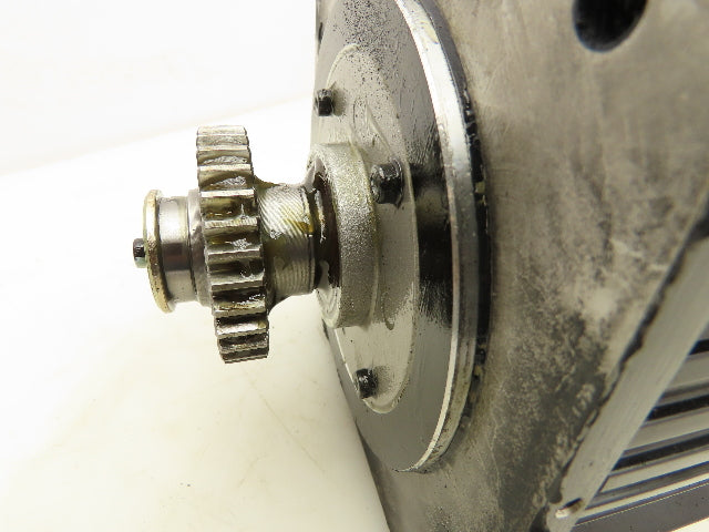 Yaskawa SGMRS-06A2B-YR12 AC Servo Motor 550W 2.63Nm 2000 RPM Encoder