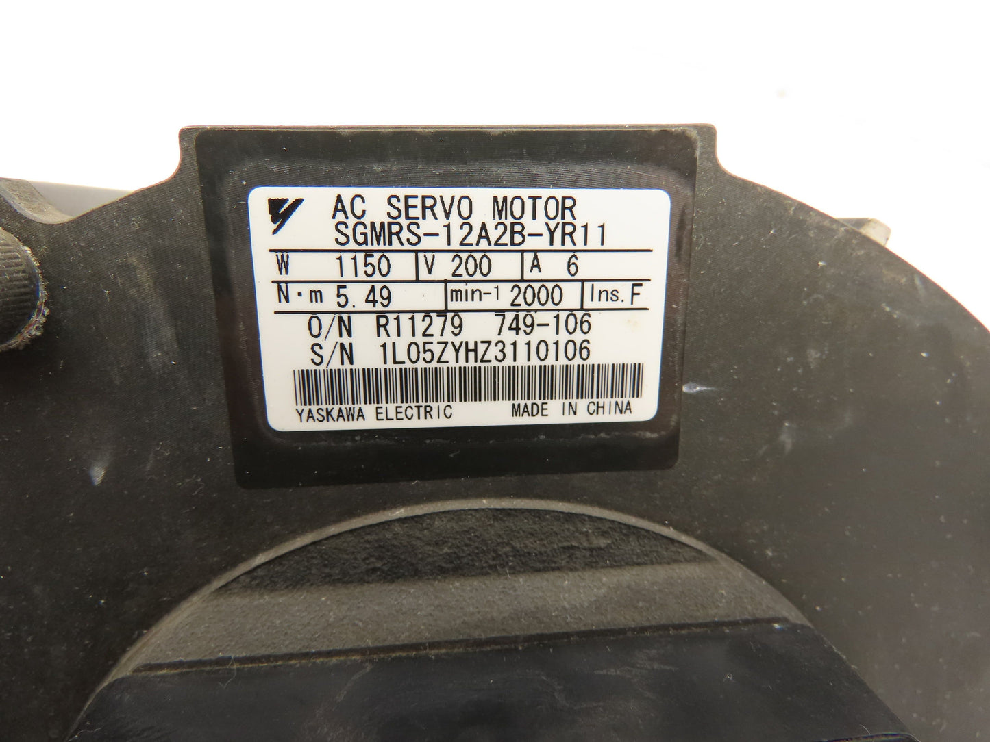 Yaskawa SGMRS-12A2B-YR11 AC Servo Motor 1150W 5.49Nm 2000 RPM Encoder