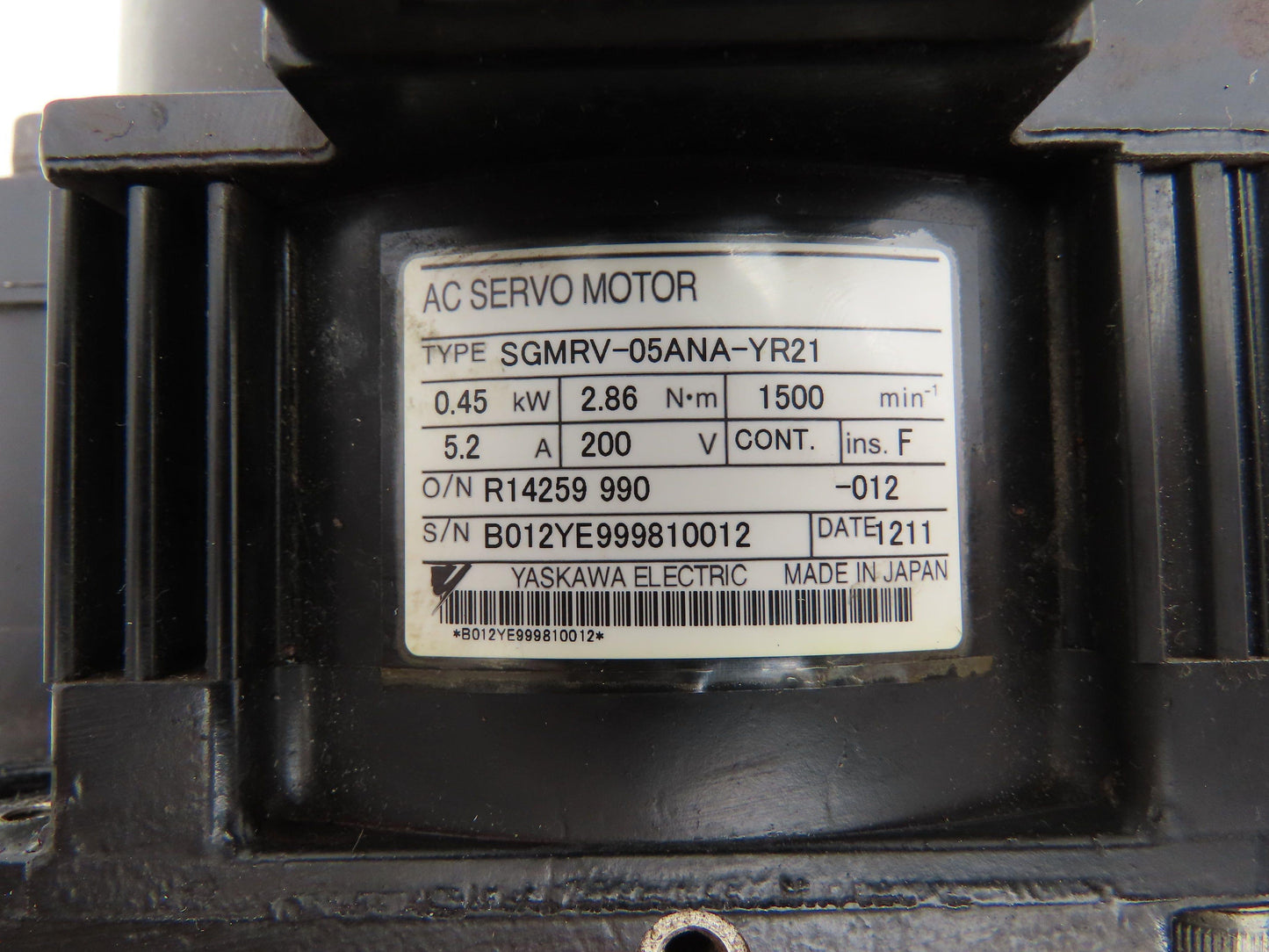 Yaskawa SGMRV-05ANA-YR21 AC Servo Motor 0.45kw 2.86Nm 1500RPM Encoder