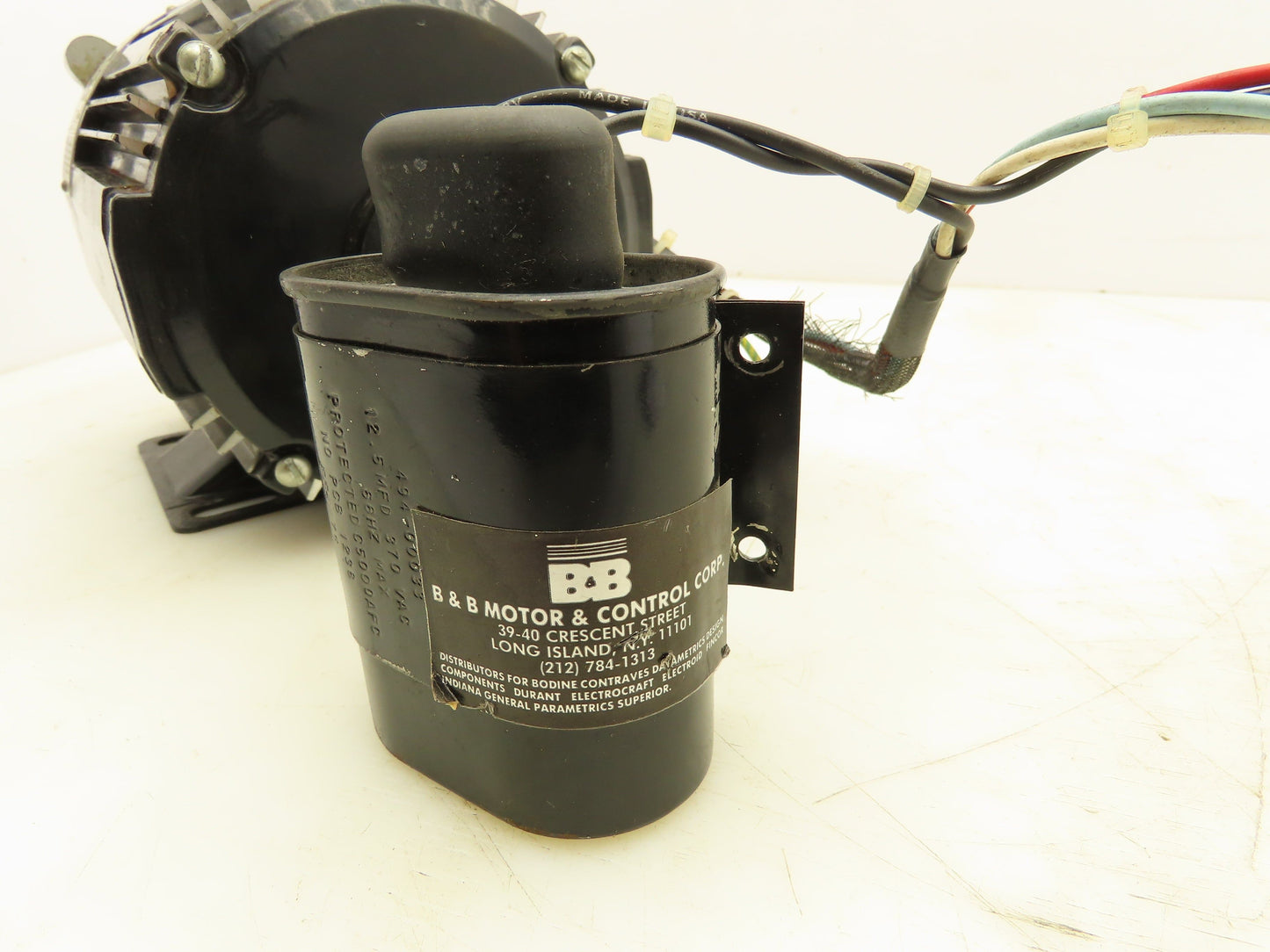 Bodine 48R6BEC1 Electric Torque Motor 115V 1 Ph 1500/1800RPM 65 Oz-In Torq