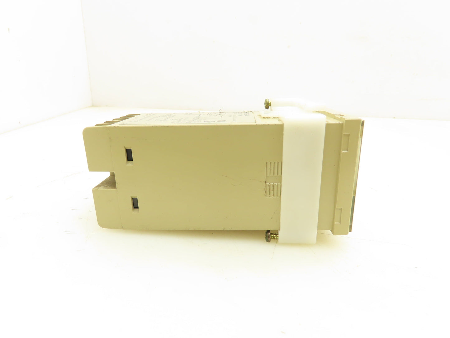 Omron H7CS-A Digital Counter 120/240V Panel Mount