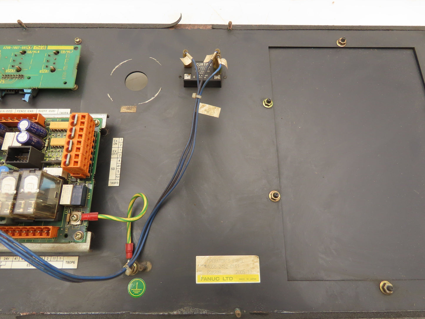 Fanuc A05B-2452-C151 Operator Control Panel