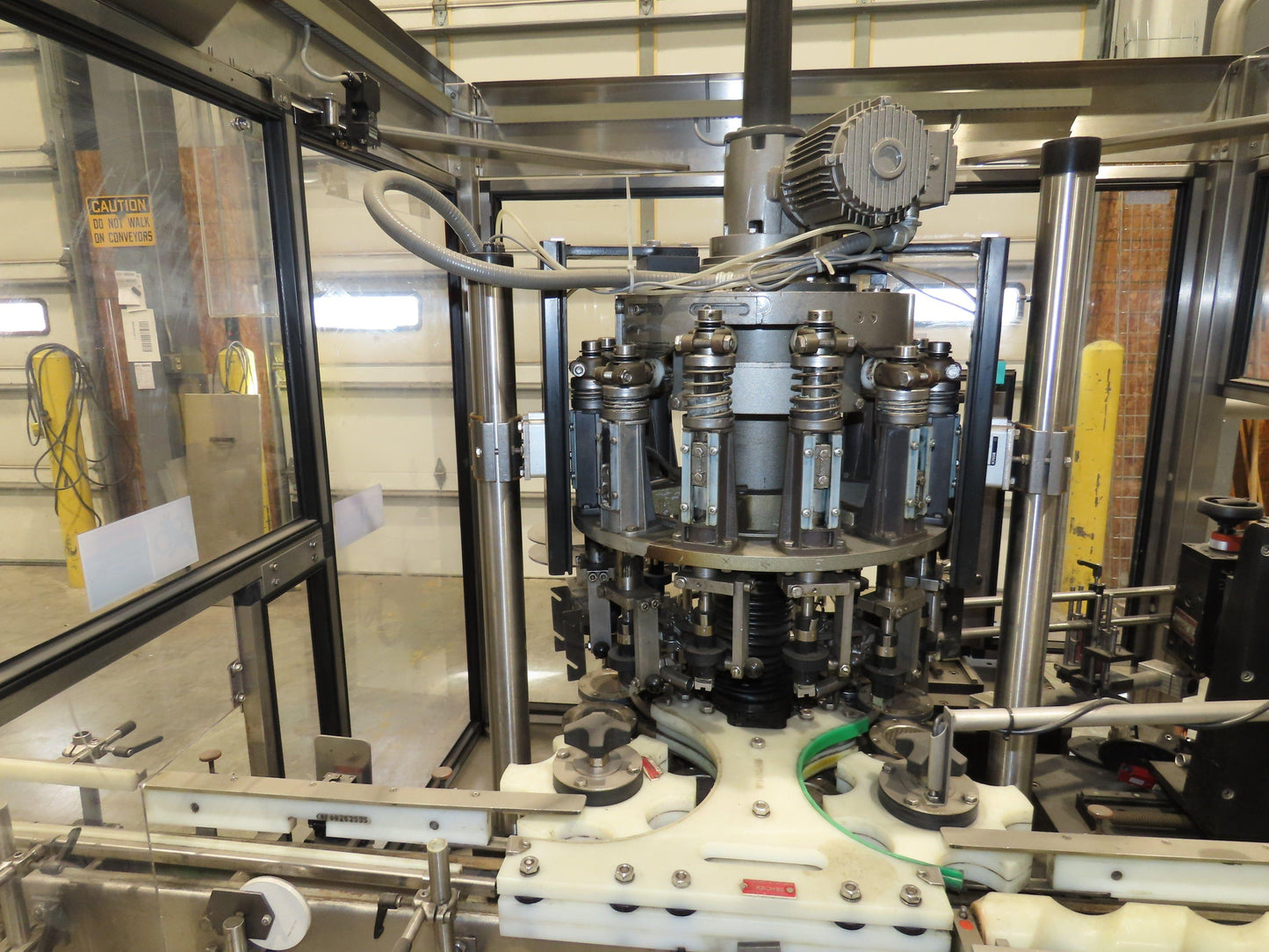 Krones Autocol K747-458 Labeler Machine 12-Bottle Auto Feed Adhesive Labeling