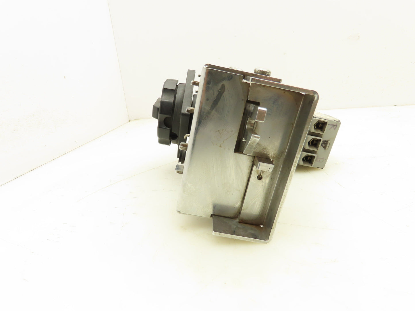 ABB 3HAC8367-1 Controller Door Interlock Rotary Switch