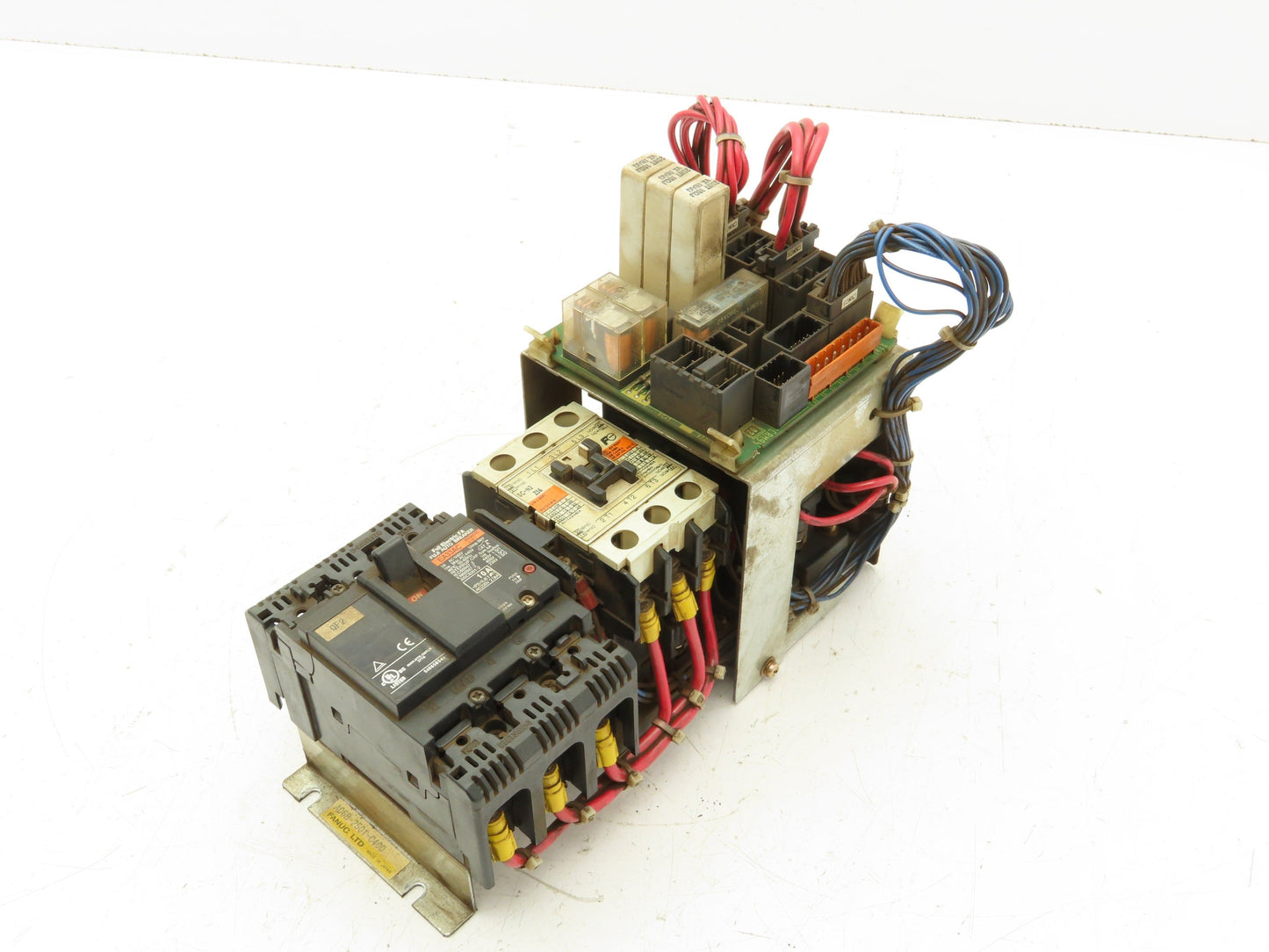 Fanuc A05B-2501-C400 Robotics Drive Emergency Stop Unit 3 Pole 10A