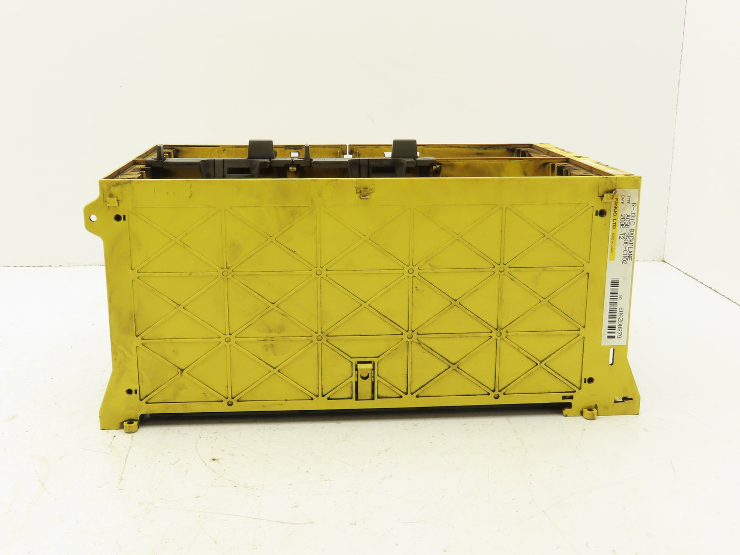 Fanuc A05B-2500-C002 Four Slot R-J3 Backplane W/Base Board