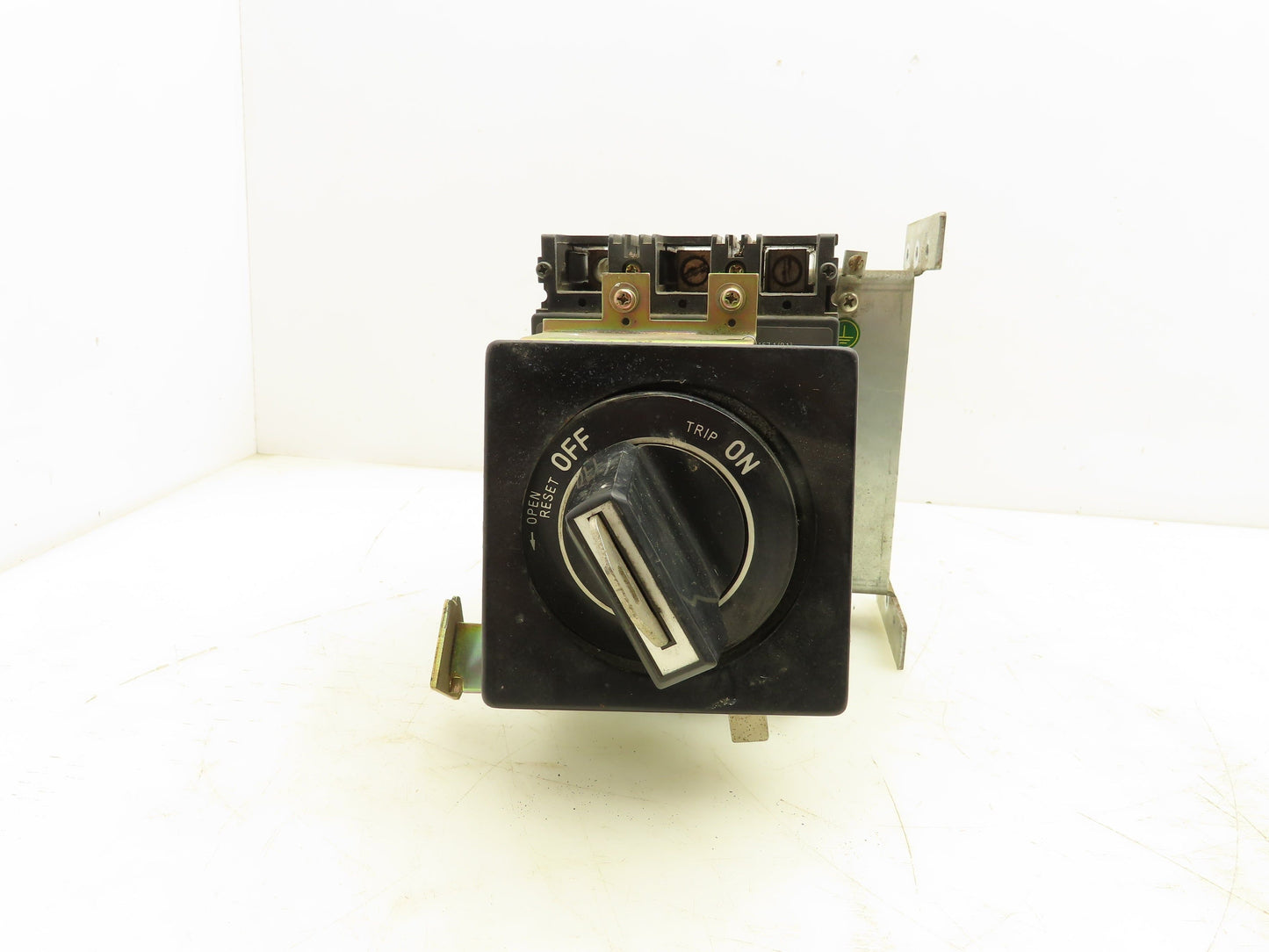 Fuji Electric BU-FHB3020 Circuit Breaker W Disconnect Switch 20A 600VAC 3 Pole