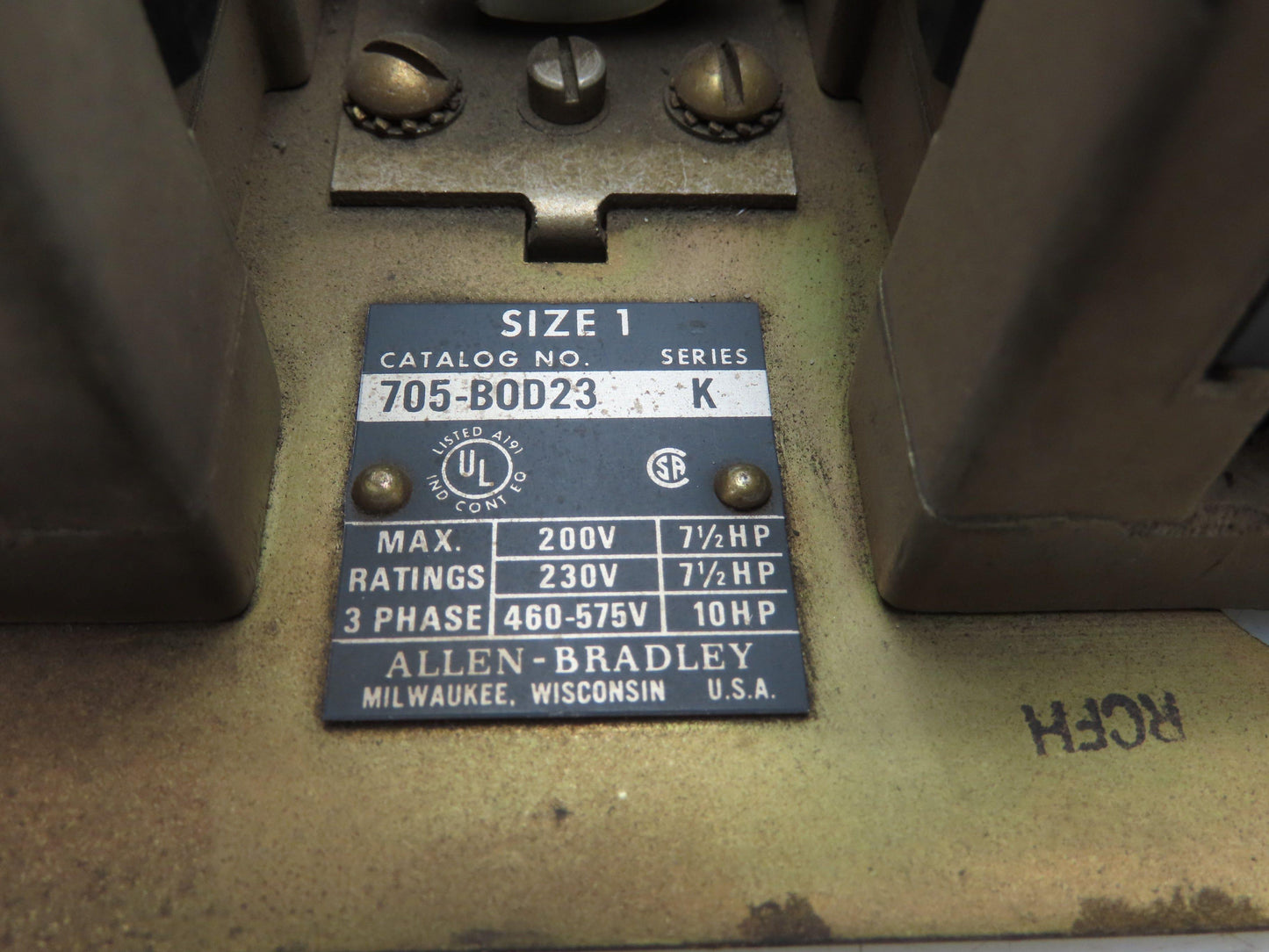 Allen Bradley 705-B0D23 NEMA Size 1 Reversing Motor Starter 10HP 3Ph 120V Coil