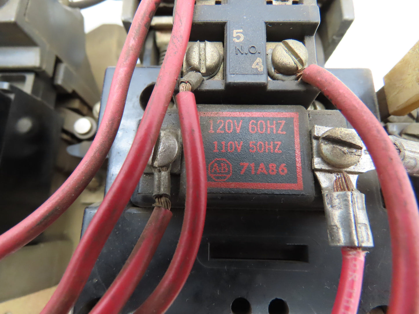 Allen Bradley 705-B0D23 NEMA Size 1 Reversing Motor Starter 10HP 3Ph 120V Coil