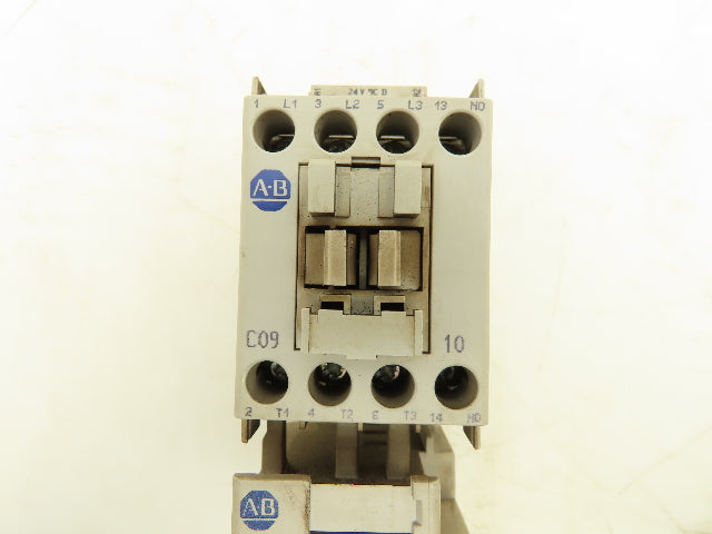 Allen Bradley 193-T1AB13 Thermal Overload Relay 690VAC 0.90-1.3A With Contactor