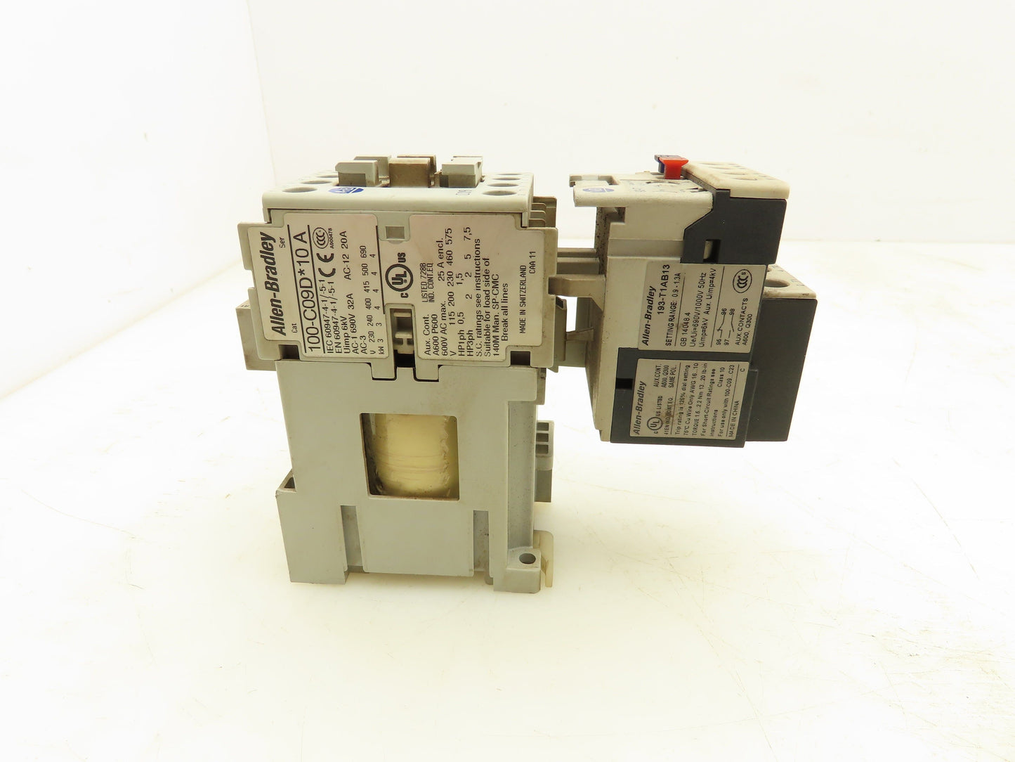 Allen Bradley 193-T1AB13 Thermal Overload Relay 690VAC 0.90-1.3A With Contactor