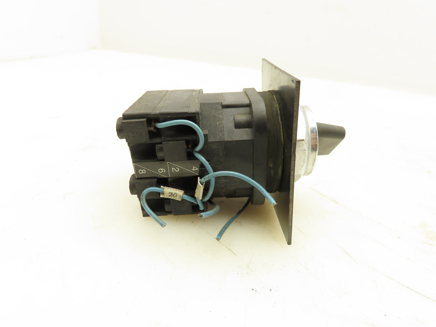 Telemecanique XB3DX1307 Selector Switch 8 Position 45 Degree Turns