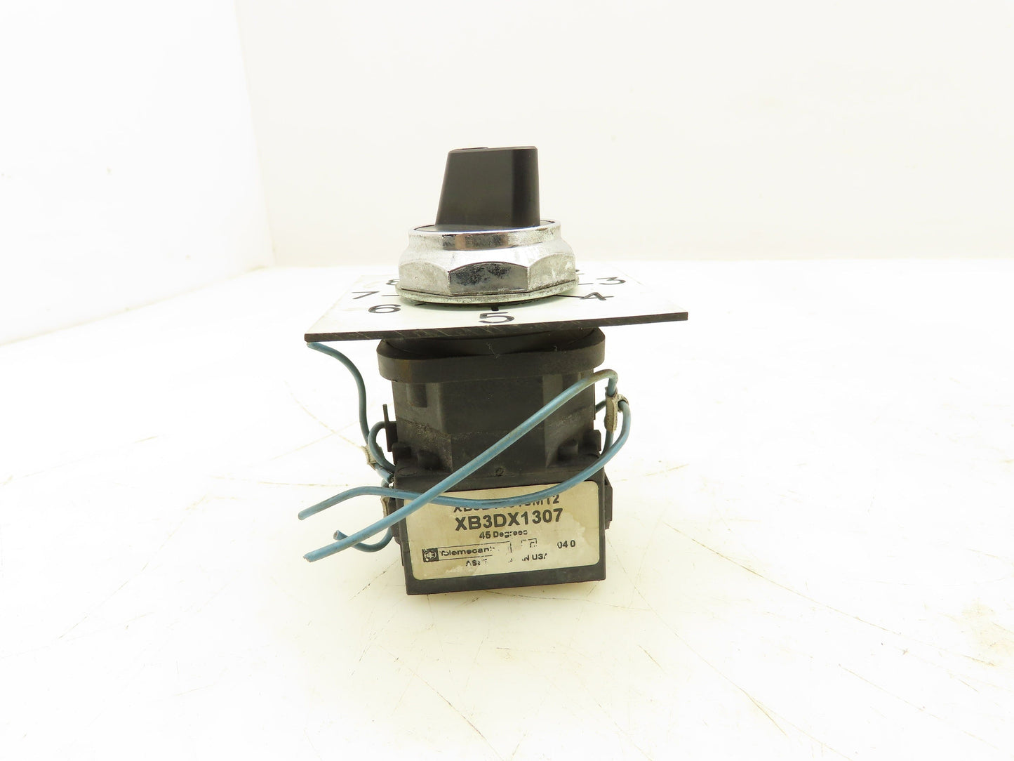 Telemecanique XB3DX1307 Selector Switch 8 Position 45 Degree Turns