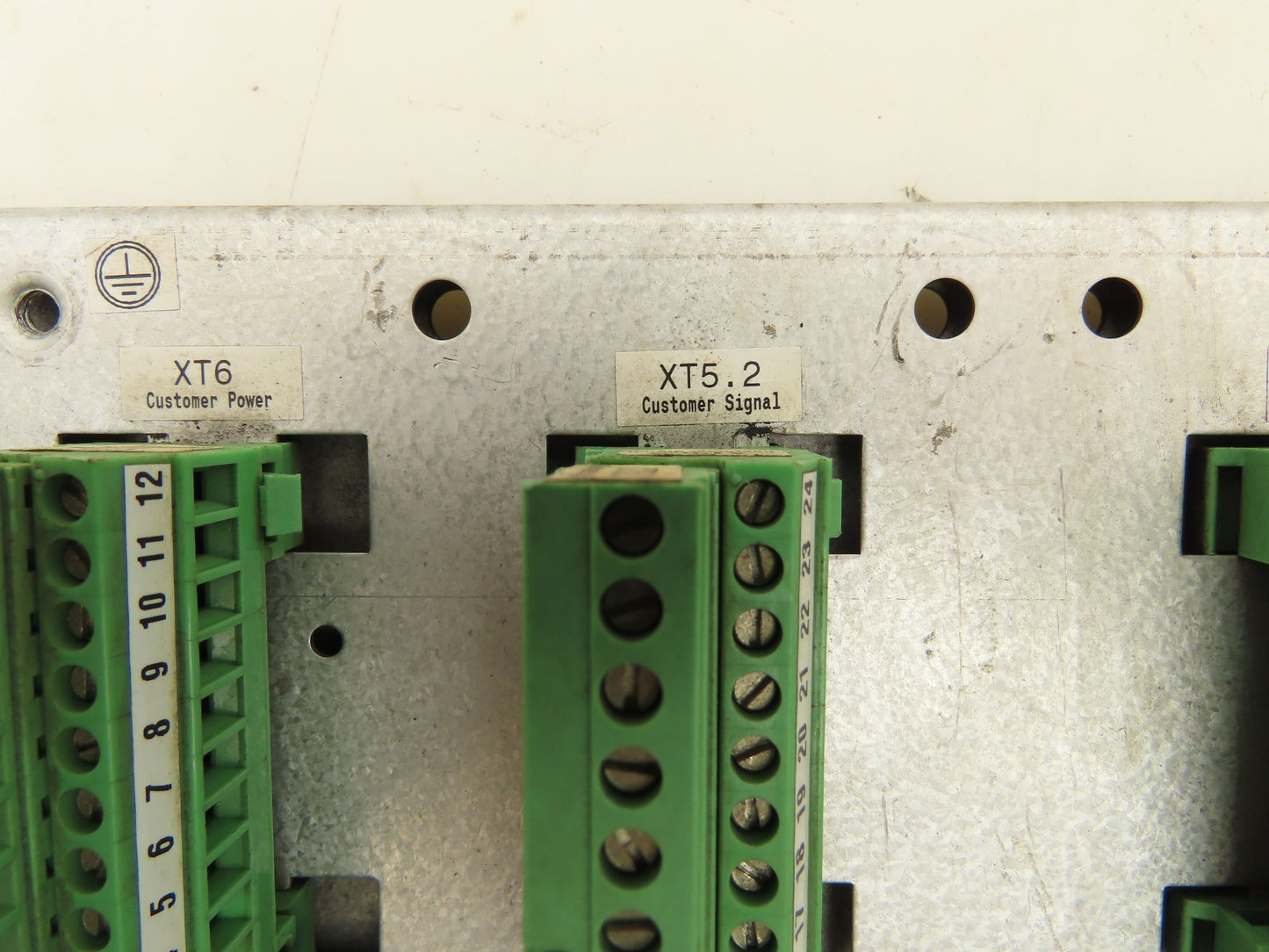 Yaskawa Motoman Robot IO Terminal Block Panel 11.5 x 7.75