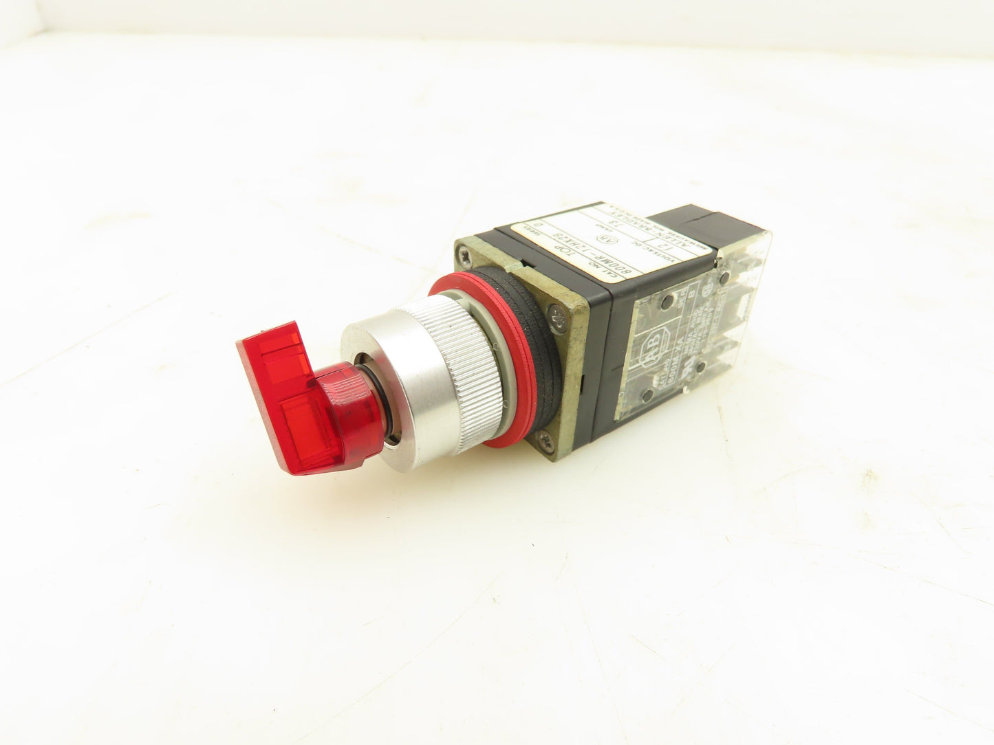 Allen Bradley 800MR-12HX2B Illuminated 2 Position Selector Switch 110-300V Coil