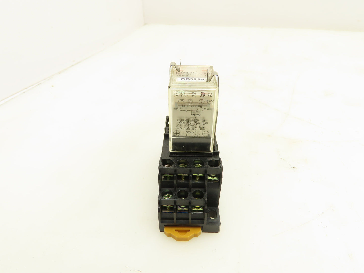 Omron MY4ZN 5A Coil Relay W/Base Socket Lot of 18