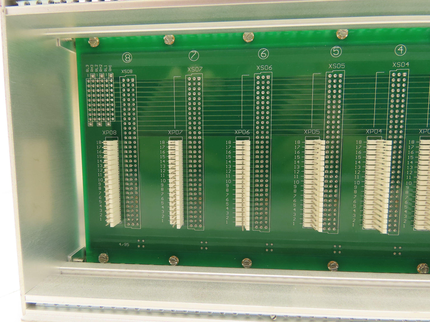 SCA Schucker APC 3000-00 BUS Chassis Rack W/PLC Control Board