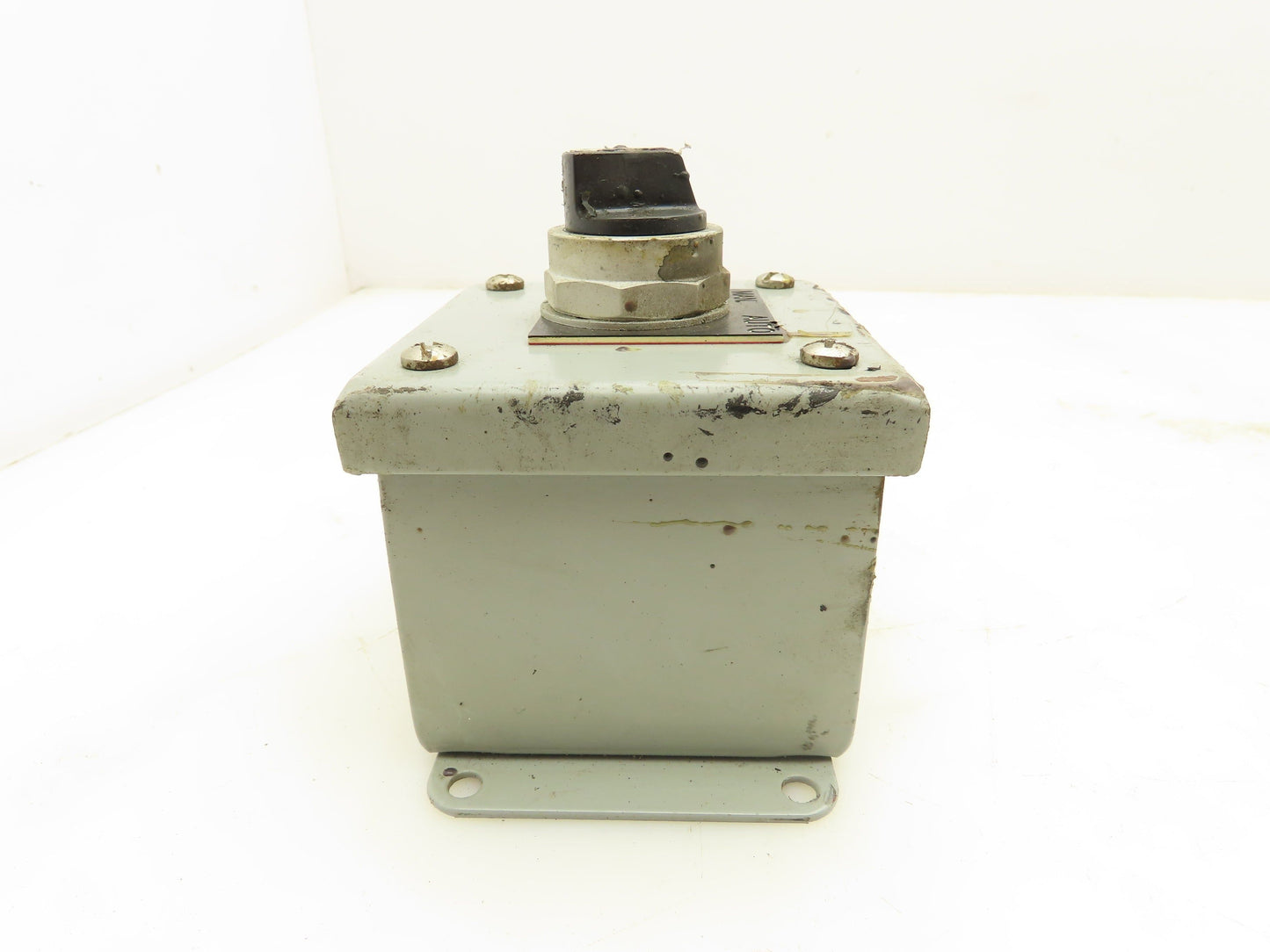 Hubbell Wiegmann PB1 Enclosure w/Allen Bradley Switch HT84 Nema Type 12 Lot of 4