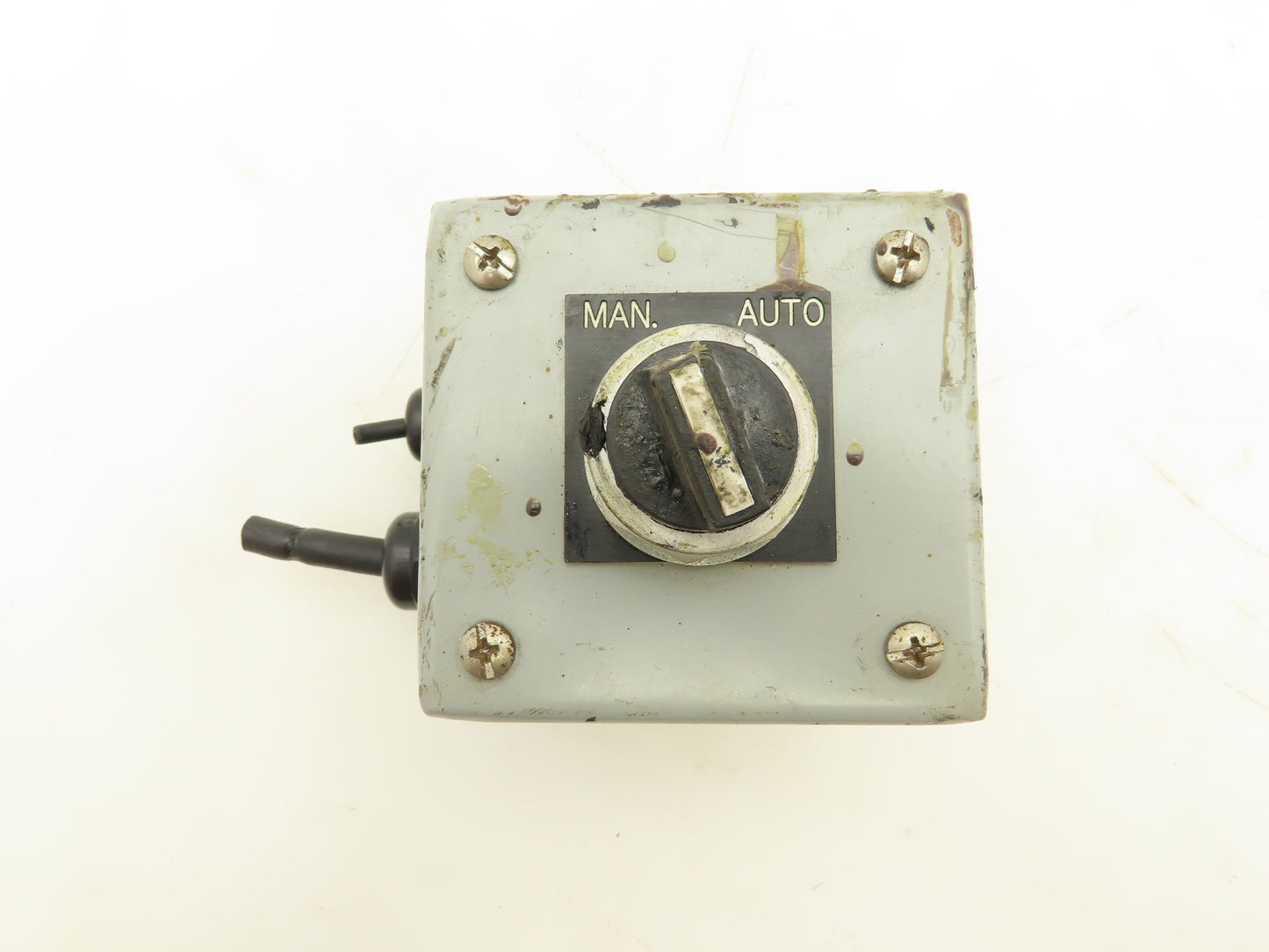 Hubbell Wiegmann PB1 Enclosure w/Allen Bradley Switch HT84 Nema Type 12 Lot of 4